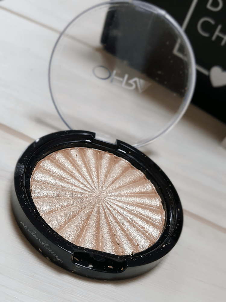 Boxy Charm April 2017 - Ofra