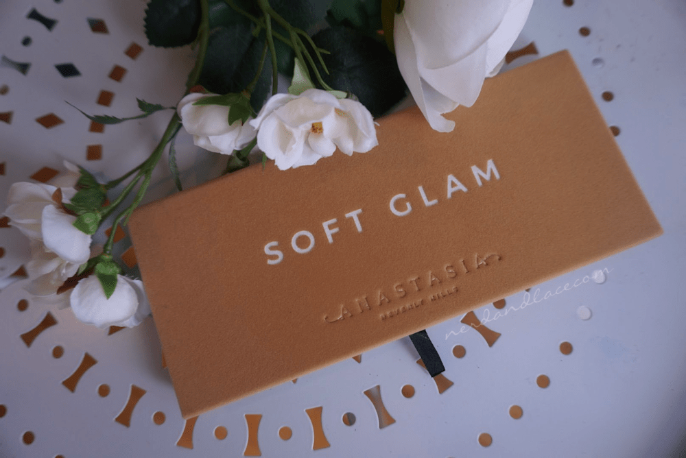 ABH Soft Glam 1