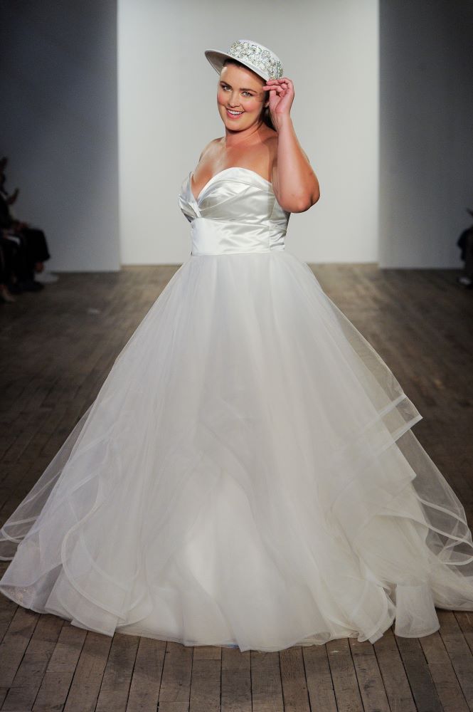 Loretta by Hayley Paige